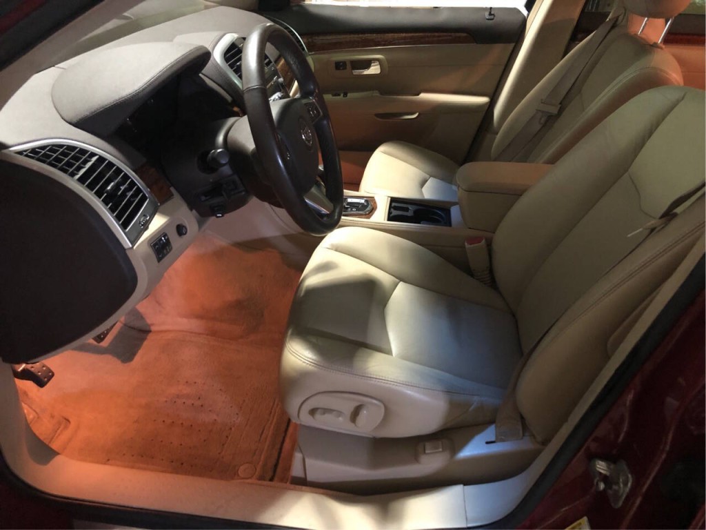 2008 Cadillac SRX Image 9
