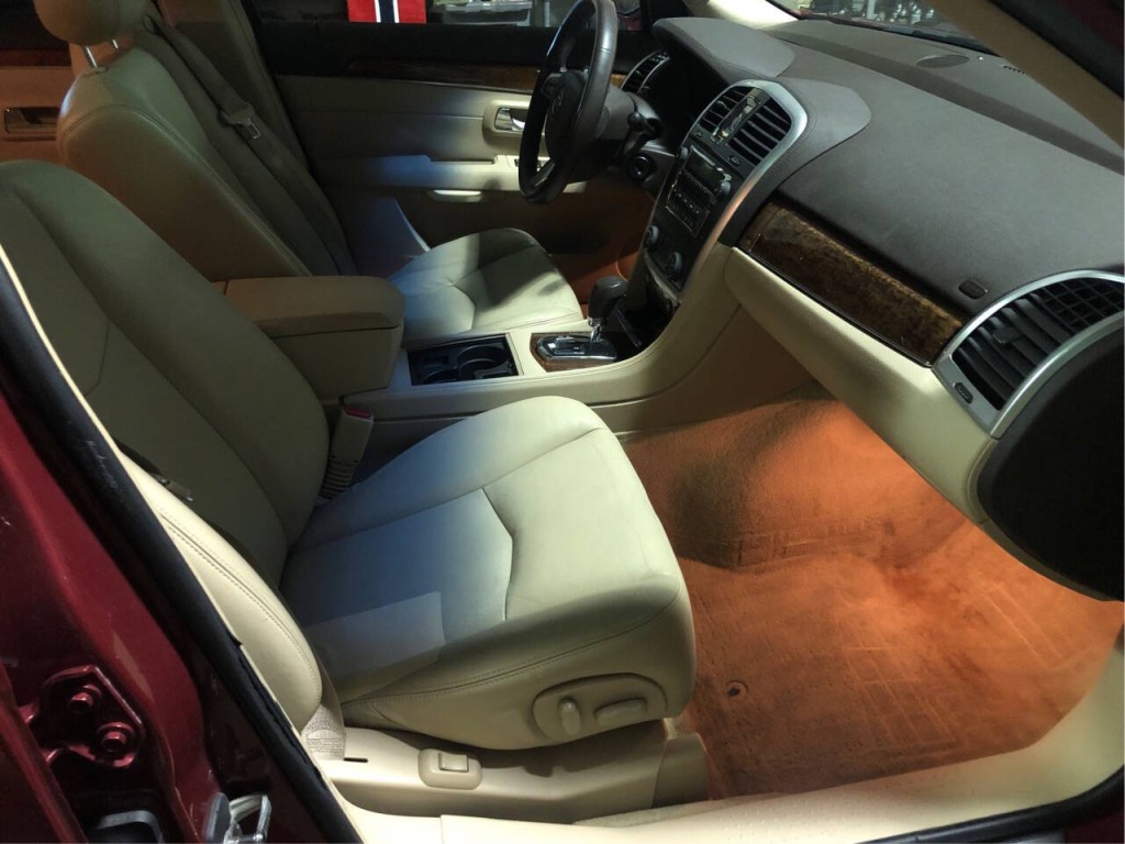 2008 Cadillac SRX Image 11
