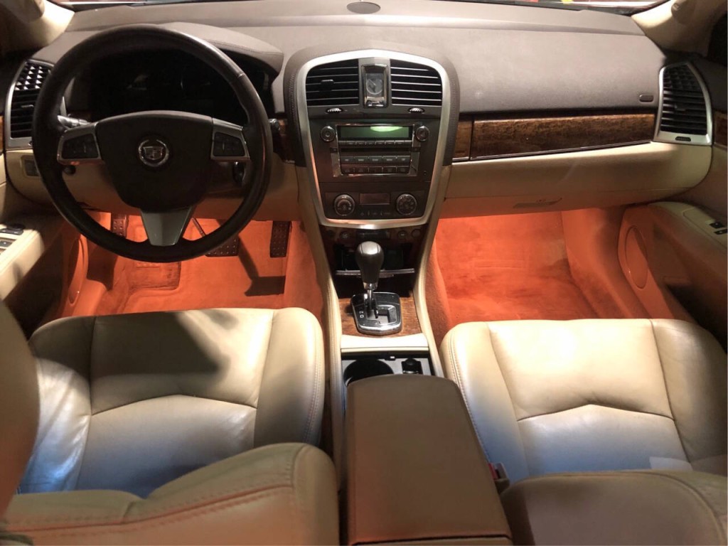 2008 Cadillac SRX Image 16