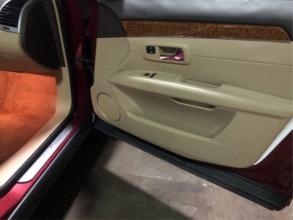 2008 Cadillac SRX Image 18