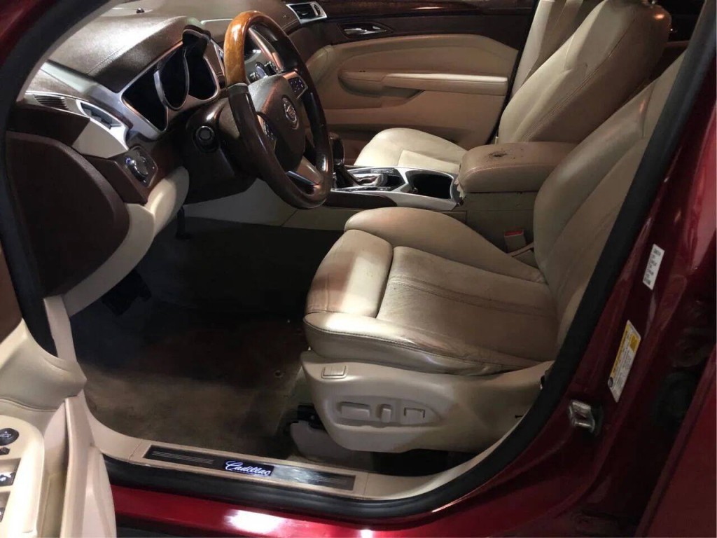 2011 Cadillac SRX Image 8