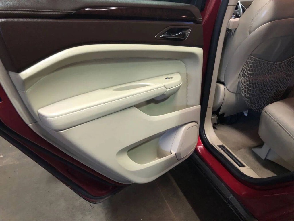 2011 Cadillac SRX Image 11
