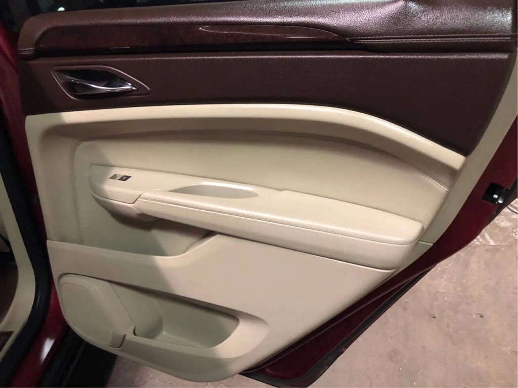 2011 Cadillac SRX Image 14