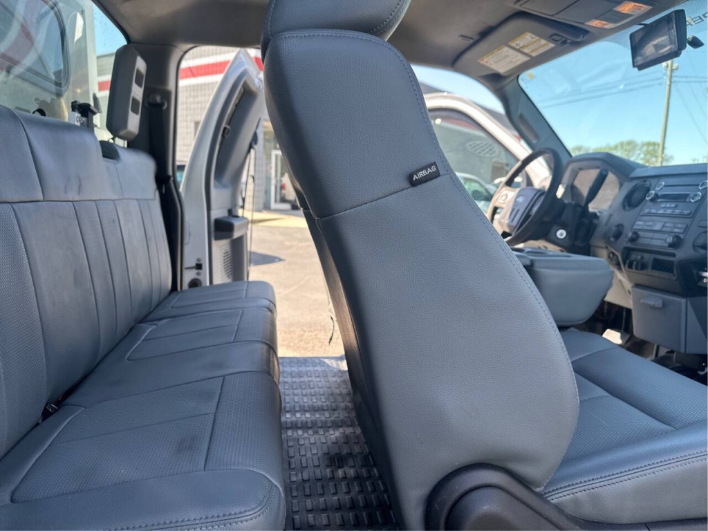 2015 Ford F-350 Image 13