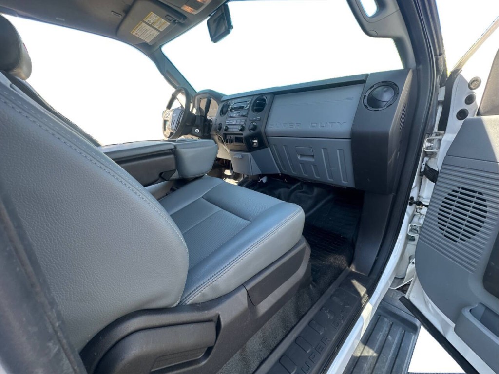 2015 Ford F-350 Image 14