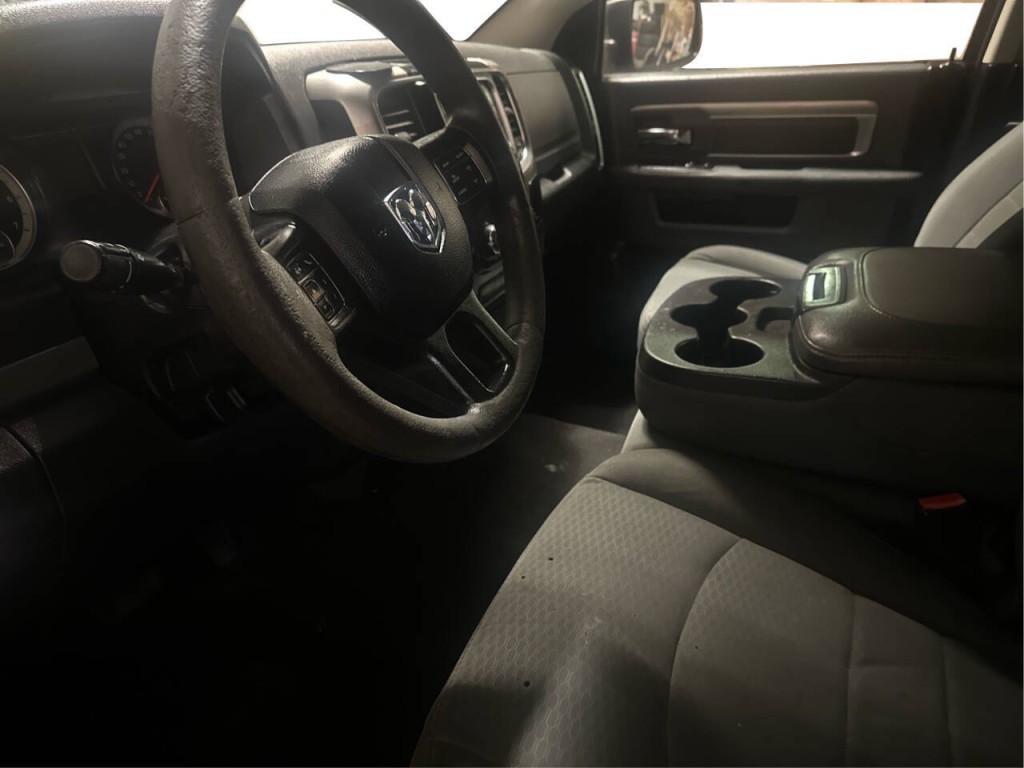 2016 RAM 1500 Image 8