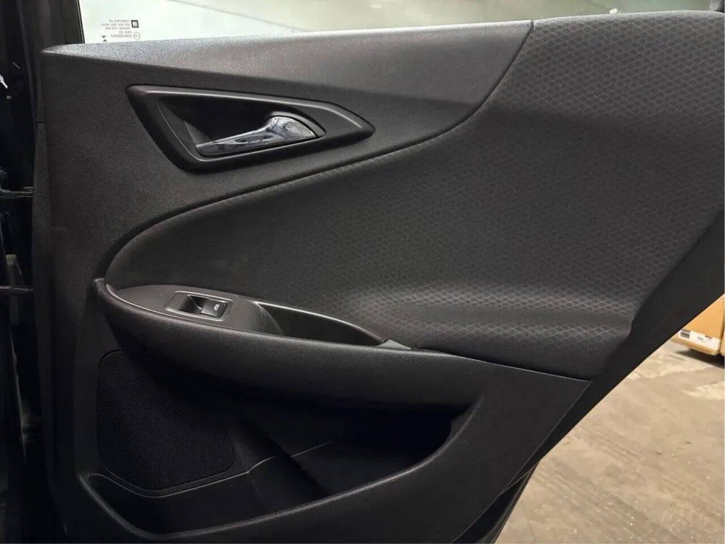 2016 Chevrolet Malibu Image 17