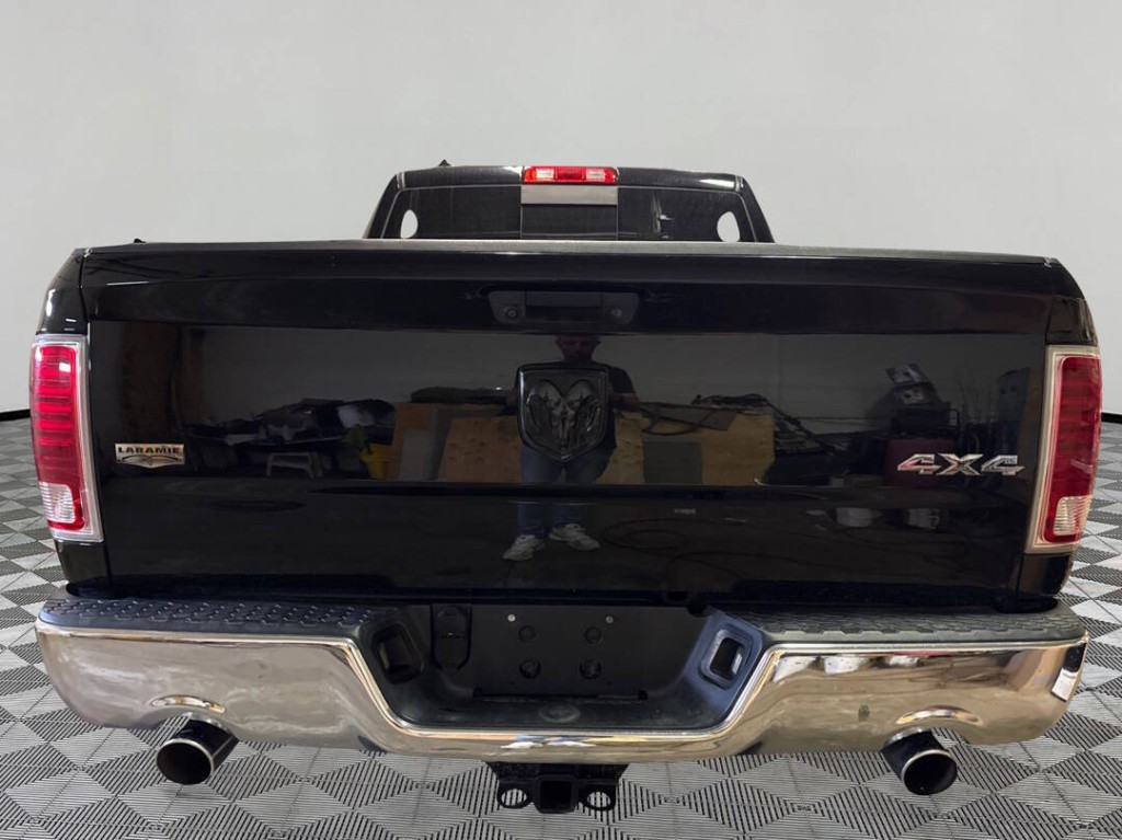 2014 RAM 1500 Image 3