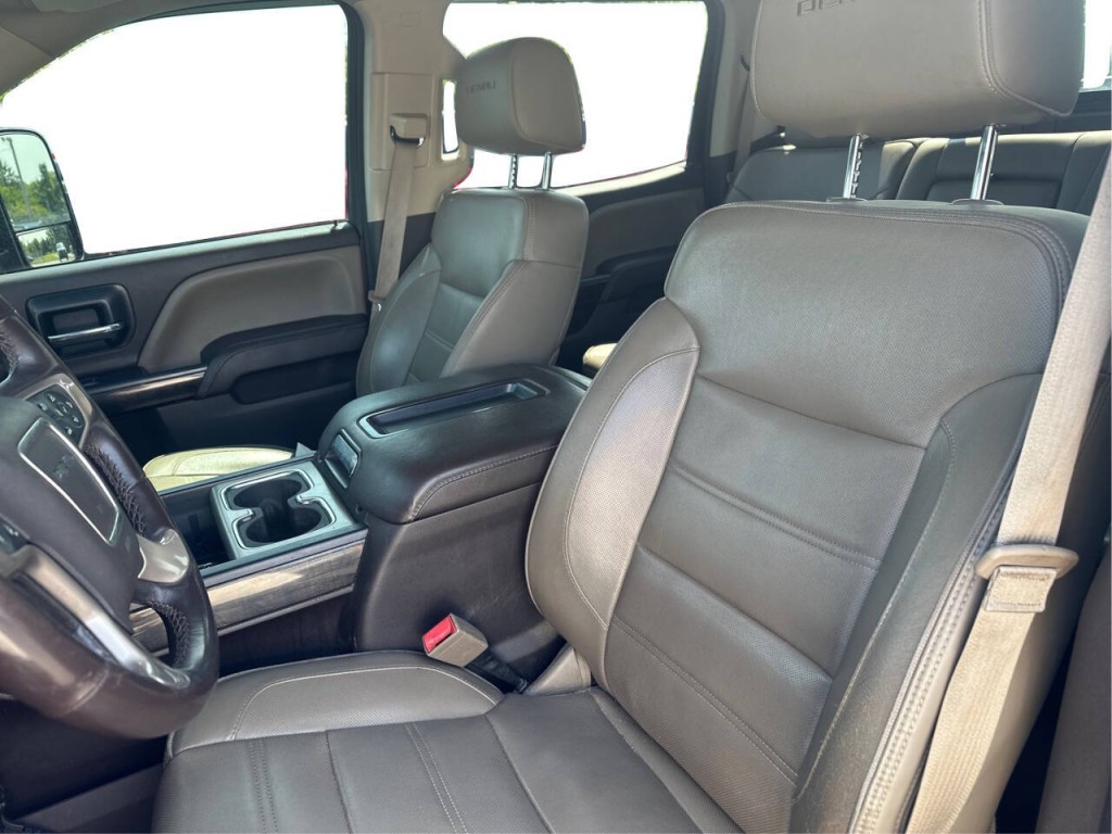 2015 GMC Sierra 3500 Image 9