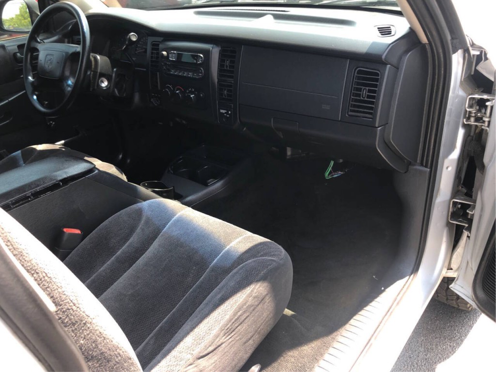 2003 Dodge Dakota Image 12