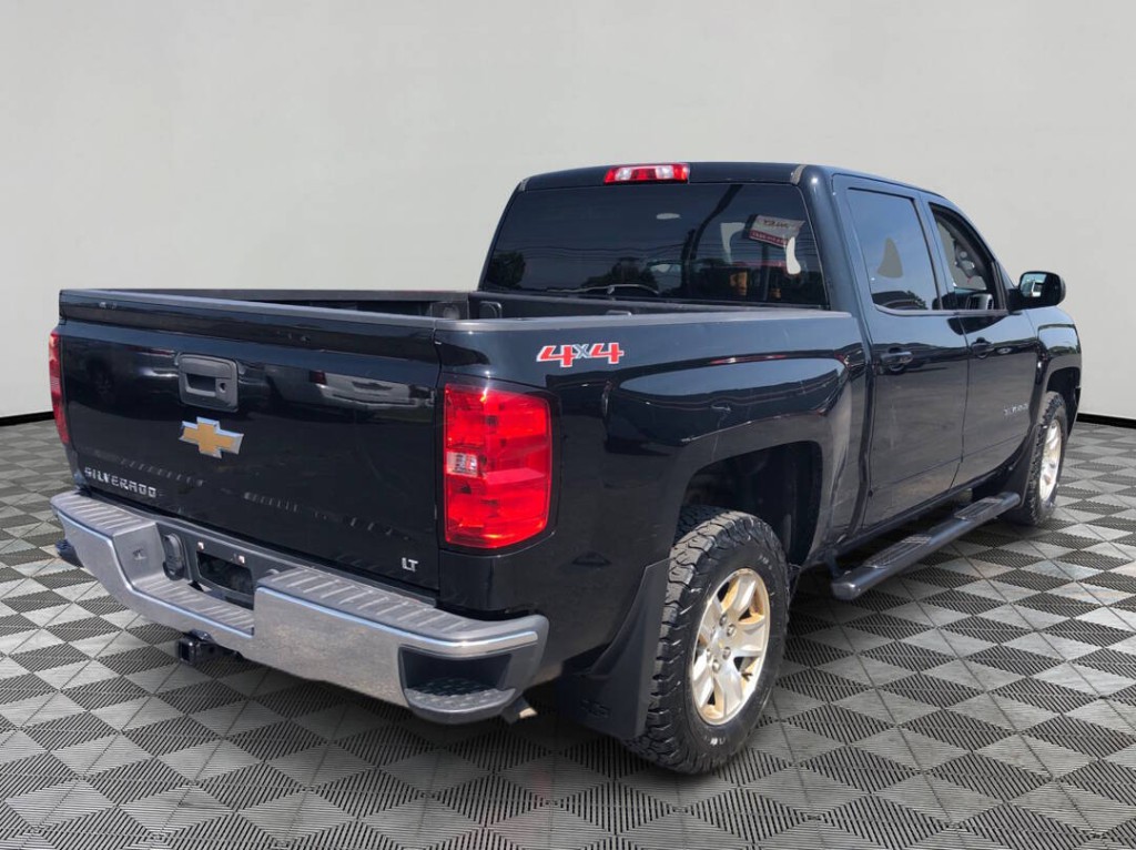 2017 Chevrolet Silverado 1500 Image 2