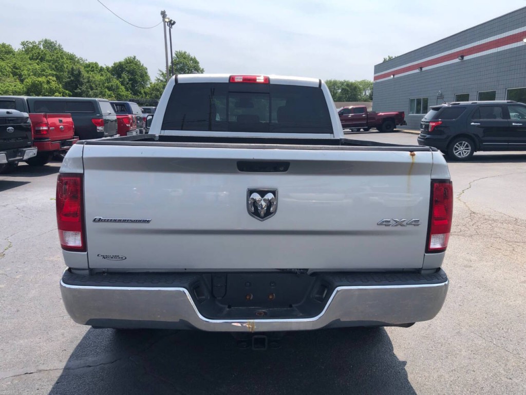 2015 RAM 1500 Image 3