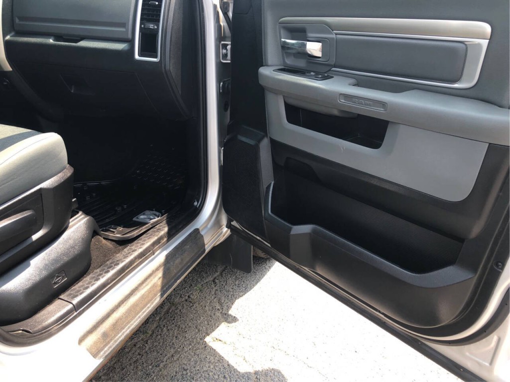 2015 RAM 1500 Image 19