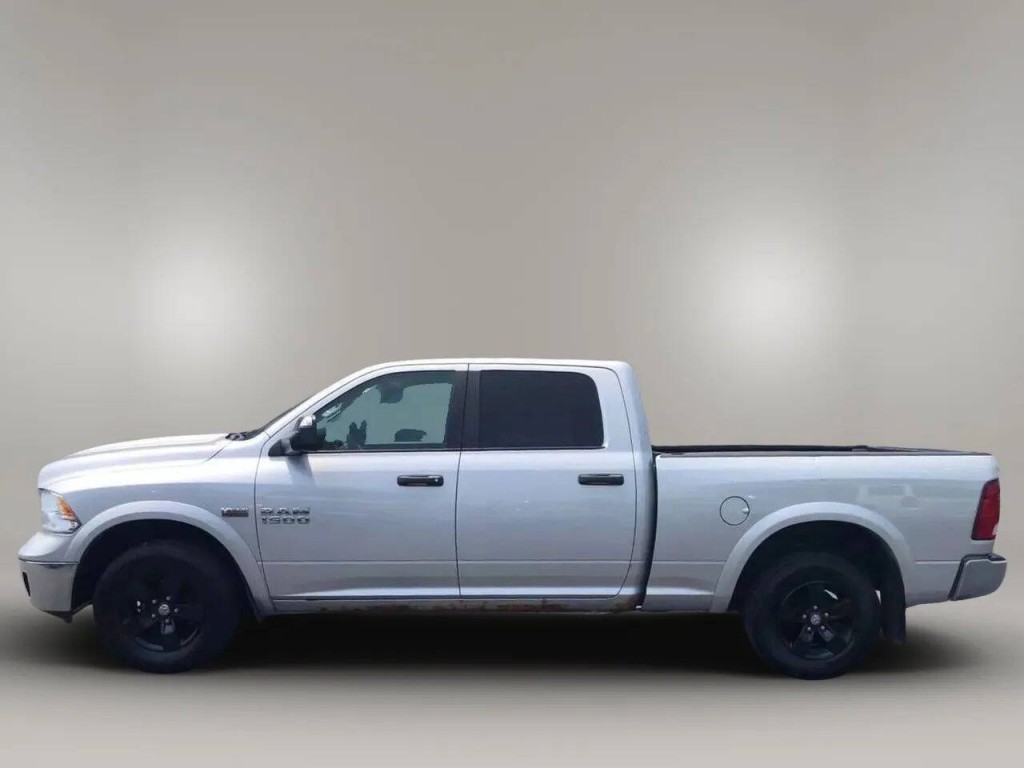 2015 RAM 1500 Image 6