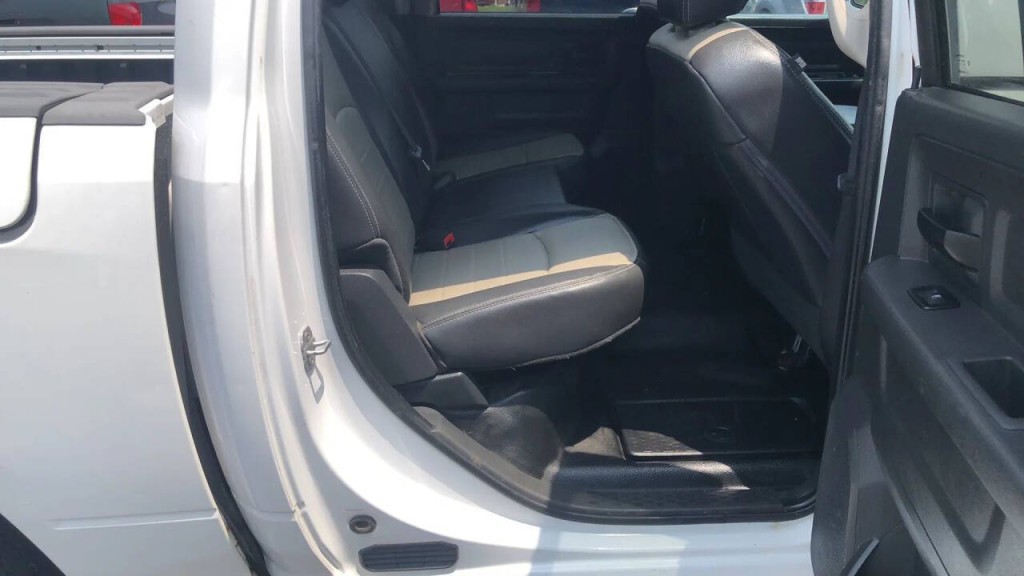 2012 RAM 1500 Image 17