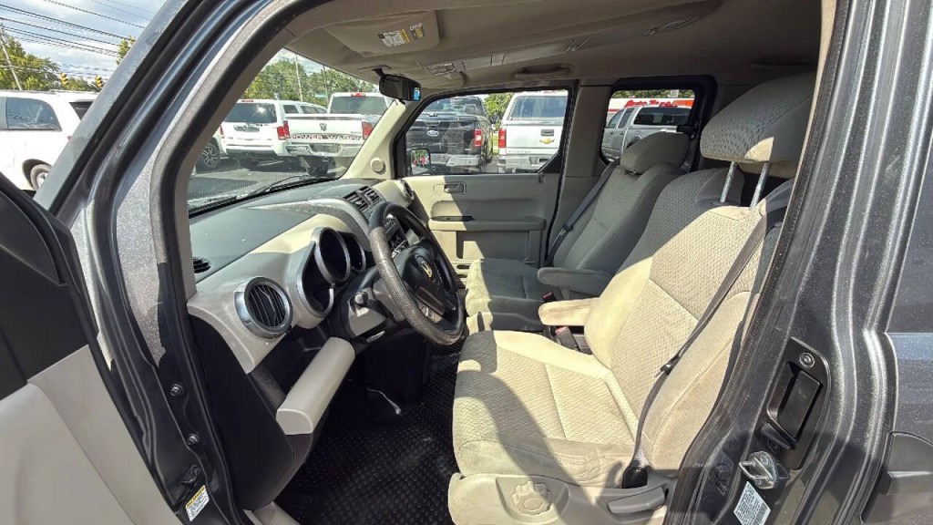 2011 Honda Element Image 10