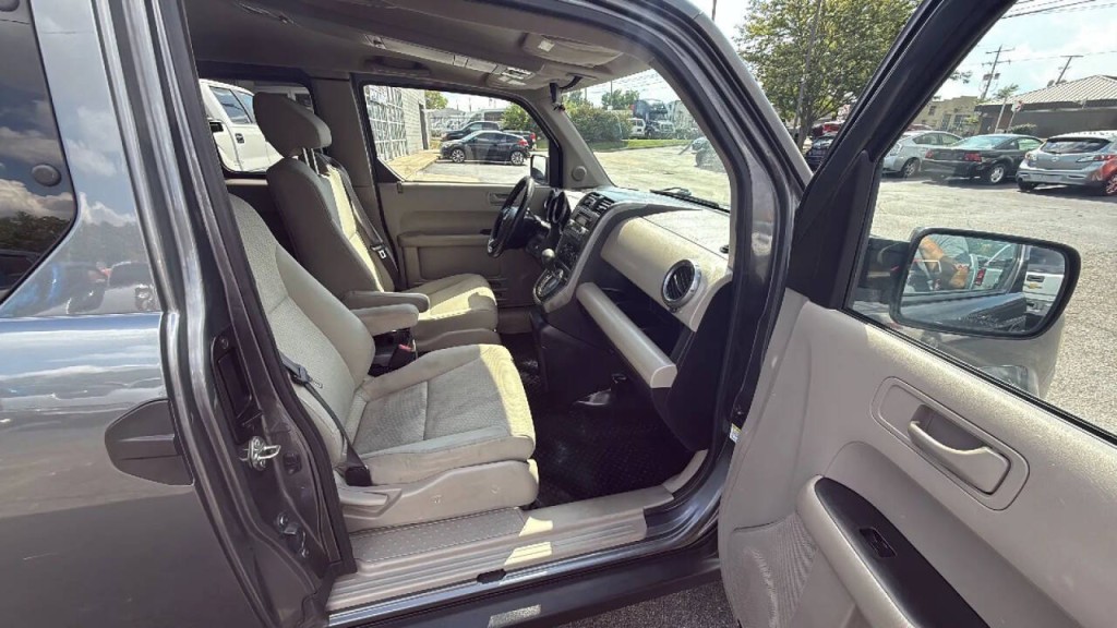 2011 Honda Element Image 14