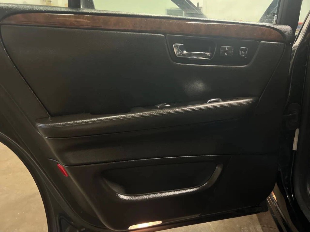 2006 Cadillac DTS Image 13