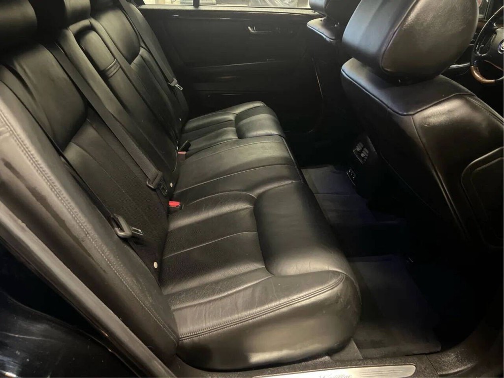 2006 Cadillac DTS Image 14