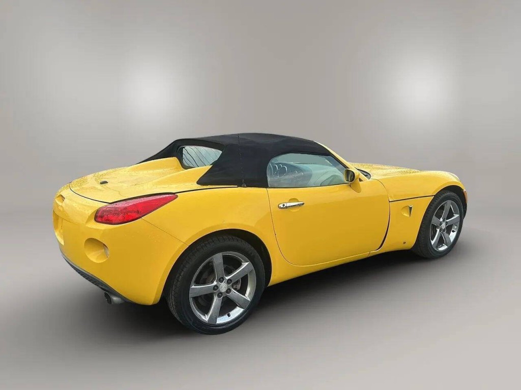 2006 Pontiac Solstice Image 5