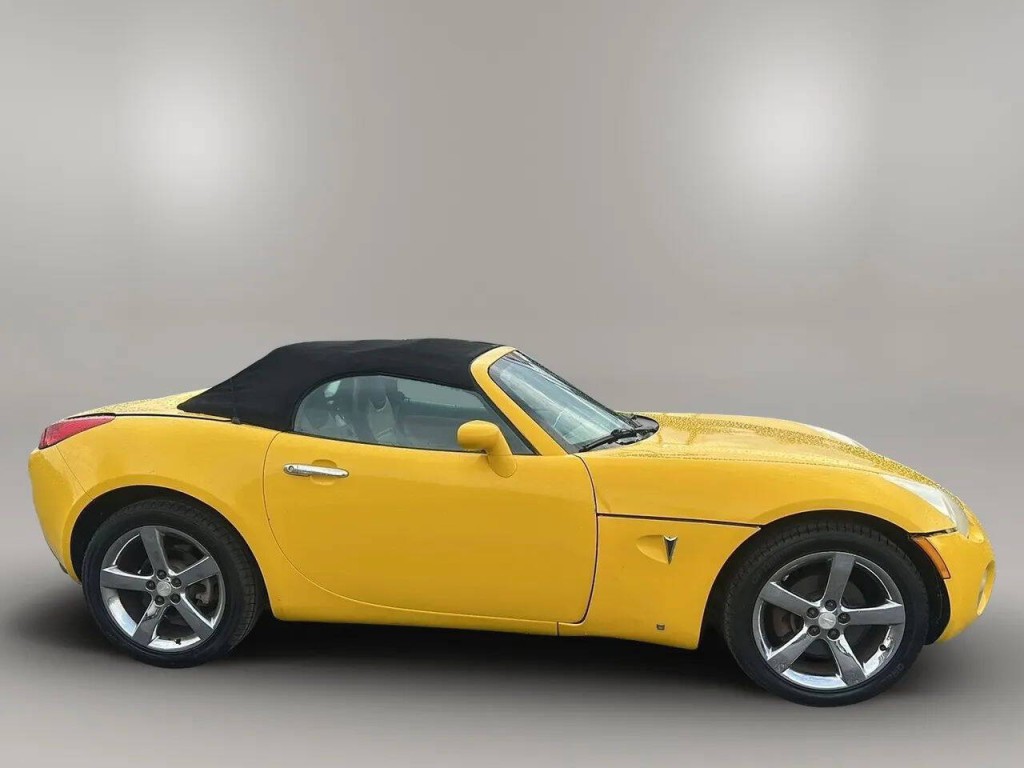 2006 Pontiac Solstice Image 6