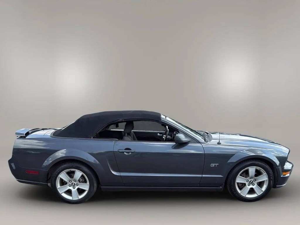 2007 Ford Mustang Image 6