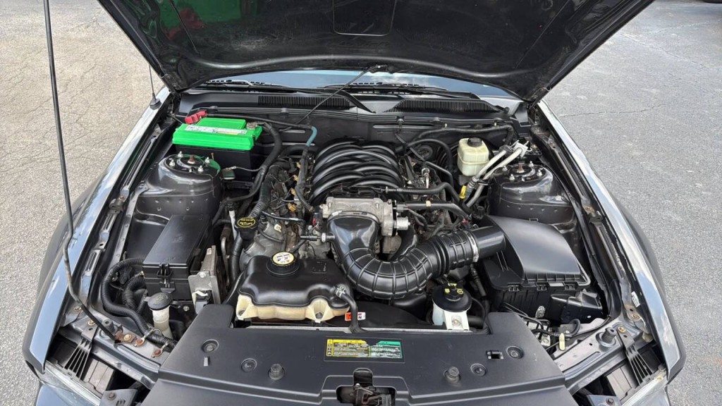 2007 Ford Mustang Image 14