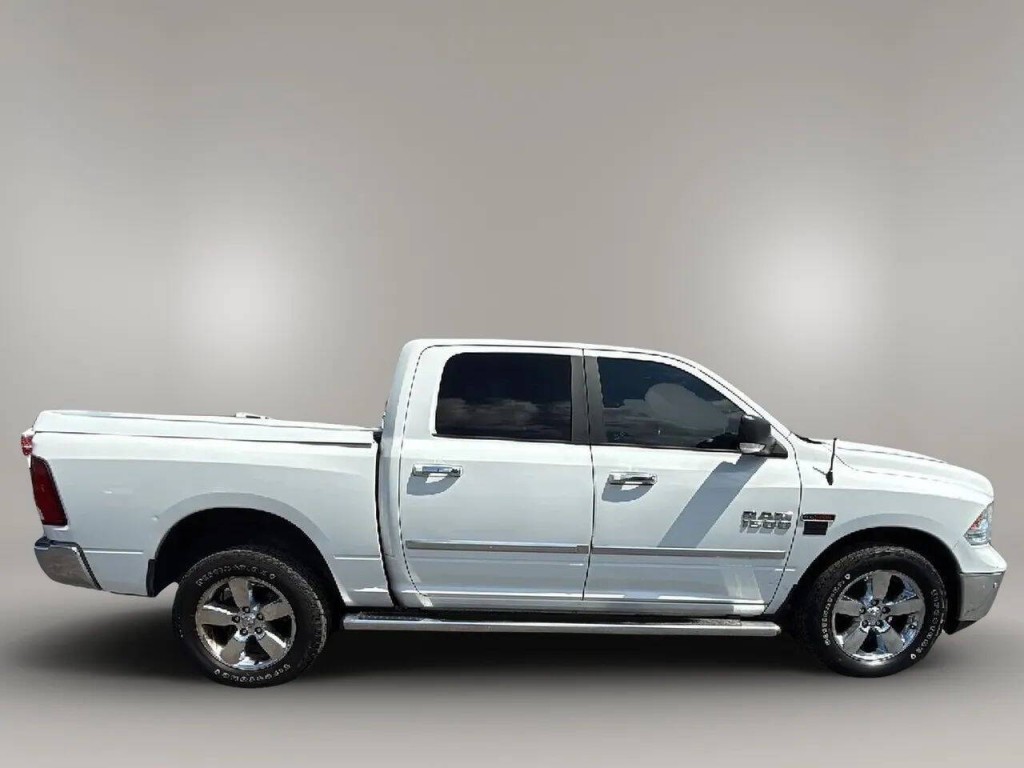 2017 RAM 1500 Image 6