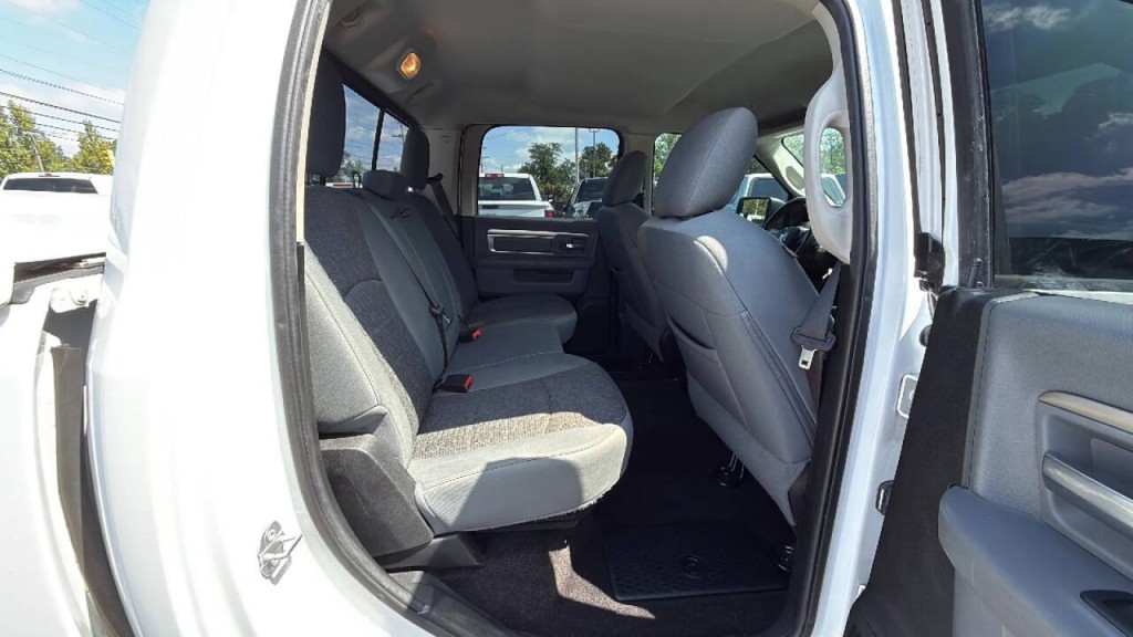 2017 RAM 1500 Image 14