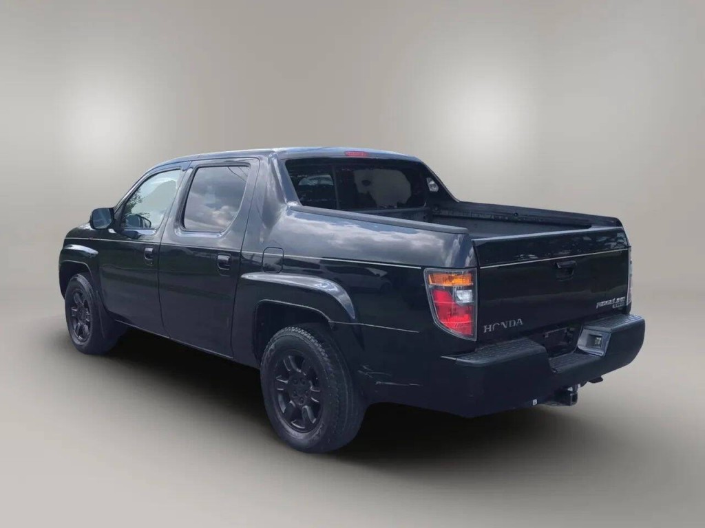 2006 Honda Ridgeline Image 3