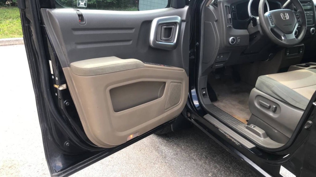 2006 Honda Ridgeline Image 9