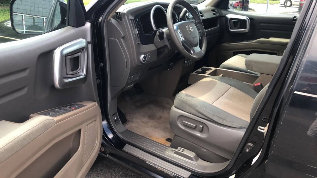 2006 Honda Ridgeline Image 10
