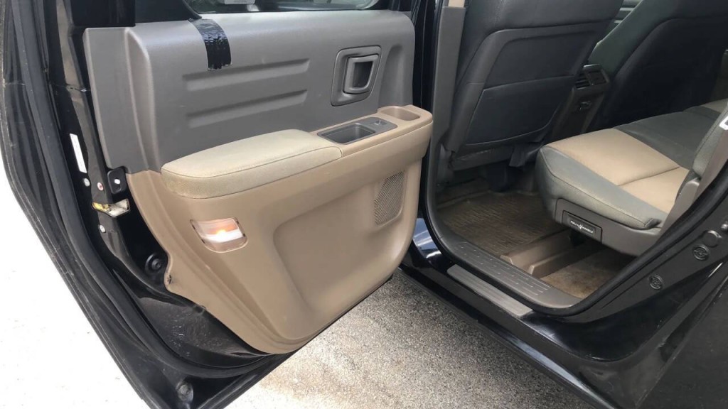 2006 Honda Ridgeline Image 11
