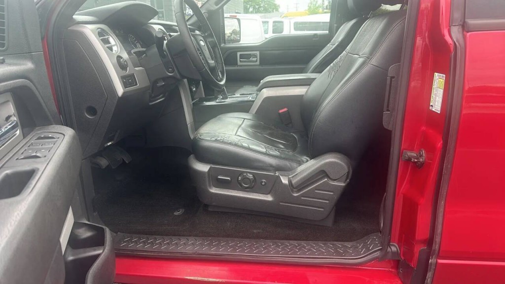 2012 Ford F-150 Image 9