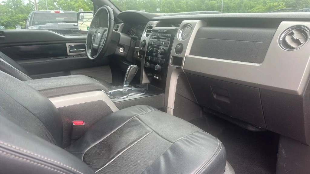 2012 Ford F-150 Image 11