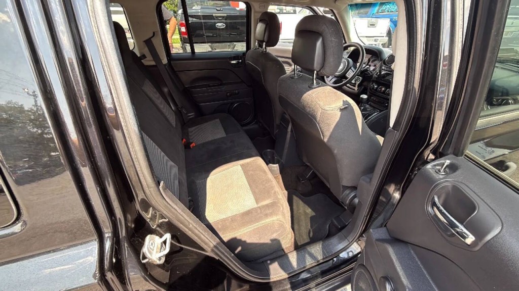 2014 Jeep Patriot Image 11