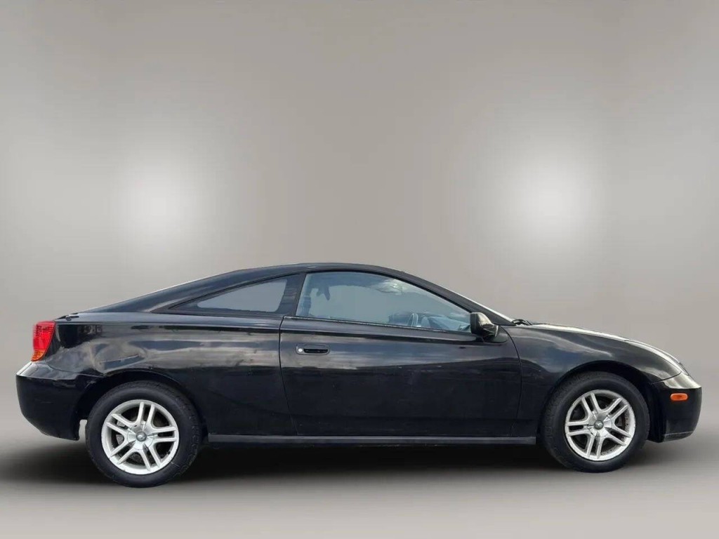 2001 Toyota Celica Image 6