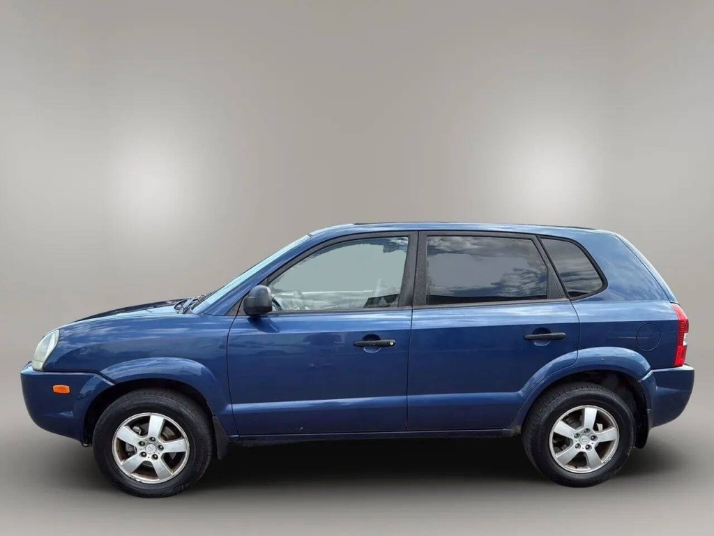2005 Hyundai Tucson Image 2