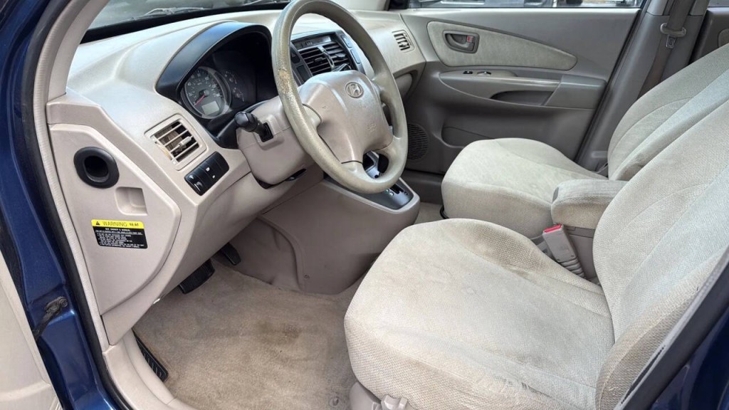 2005 Hyundai Tucson Image 10