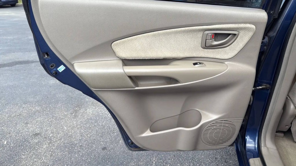 2005 Hyundai Tucson Image 11