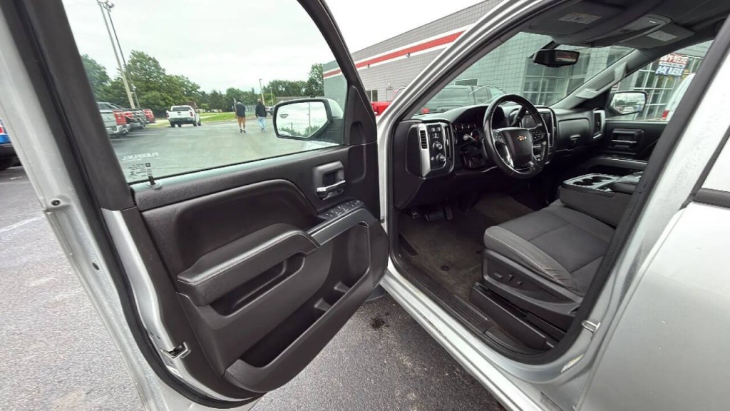 2015 Chevrolet Silverado 1500 Image 10