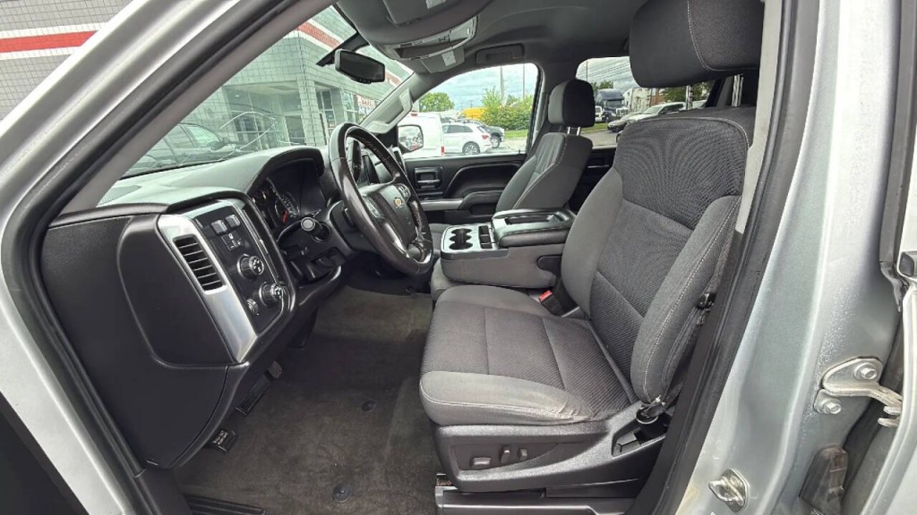 2015 Chevrolet Silverado 1500 Image 11