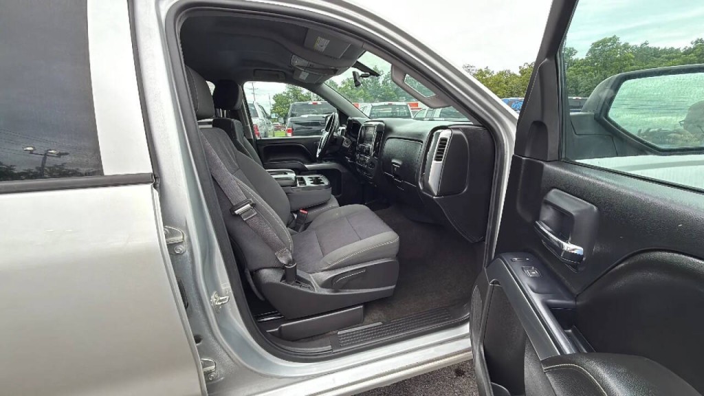 2015 Chevrolet Silverado 1500 Image 18