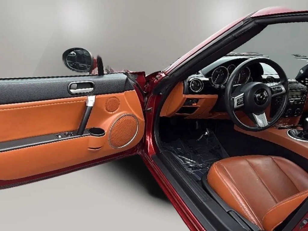 2007 Mazda MX-5 Miata Image 9