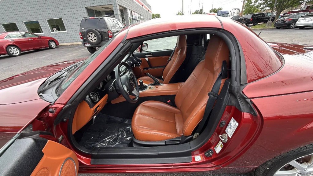 2007 Mazda MX-5 Miata Image 10