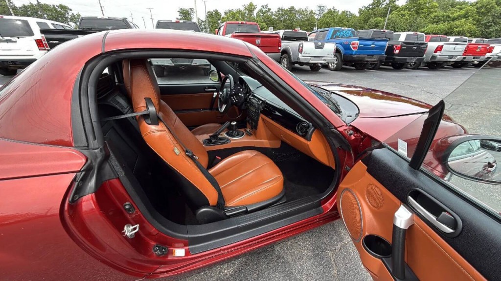 2007 Mazda MX-5 Miata Image 13