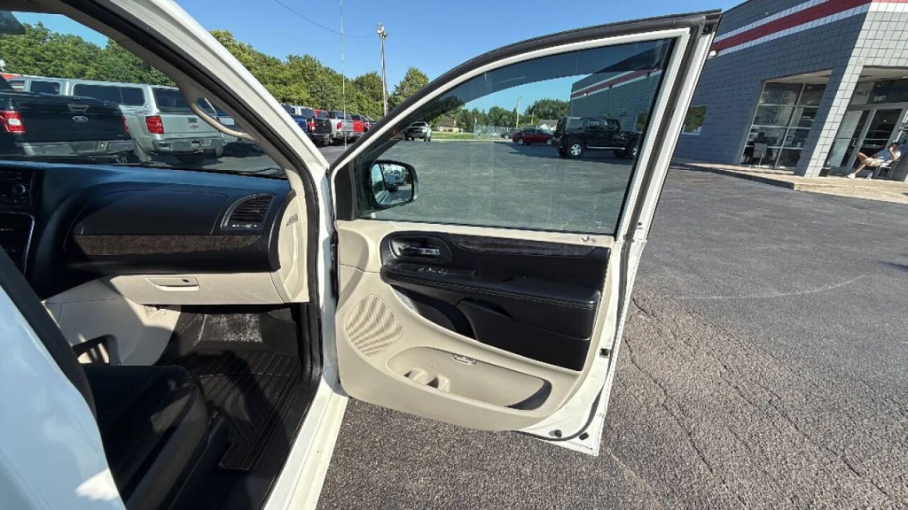2012 Dodge Grand Caravan Image 20