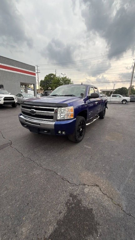 2010 Chevrolet Silverado 1500 Image 1