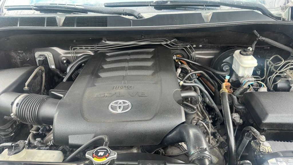 2012 Toyota Tundra Image 16