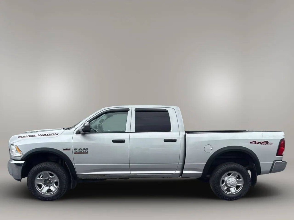 2014 RAM 3500 Image 2